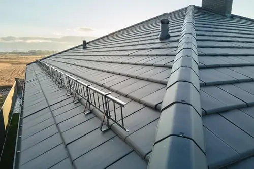 Shingle, Metal, or TPO: Choosing the Right Roof for an Arkansas Property